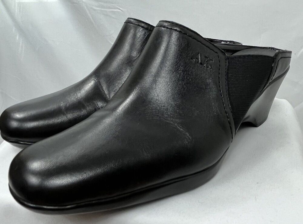 Anne Klein Black Iflex AK Herrald Mule Shoes Leather Upper AK Size 7.5 M